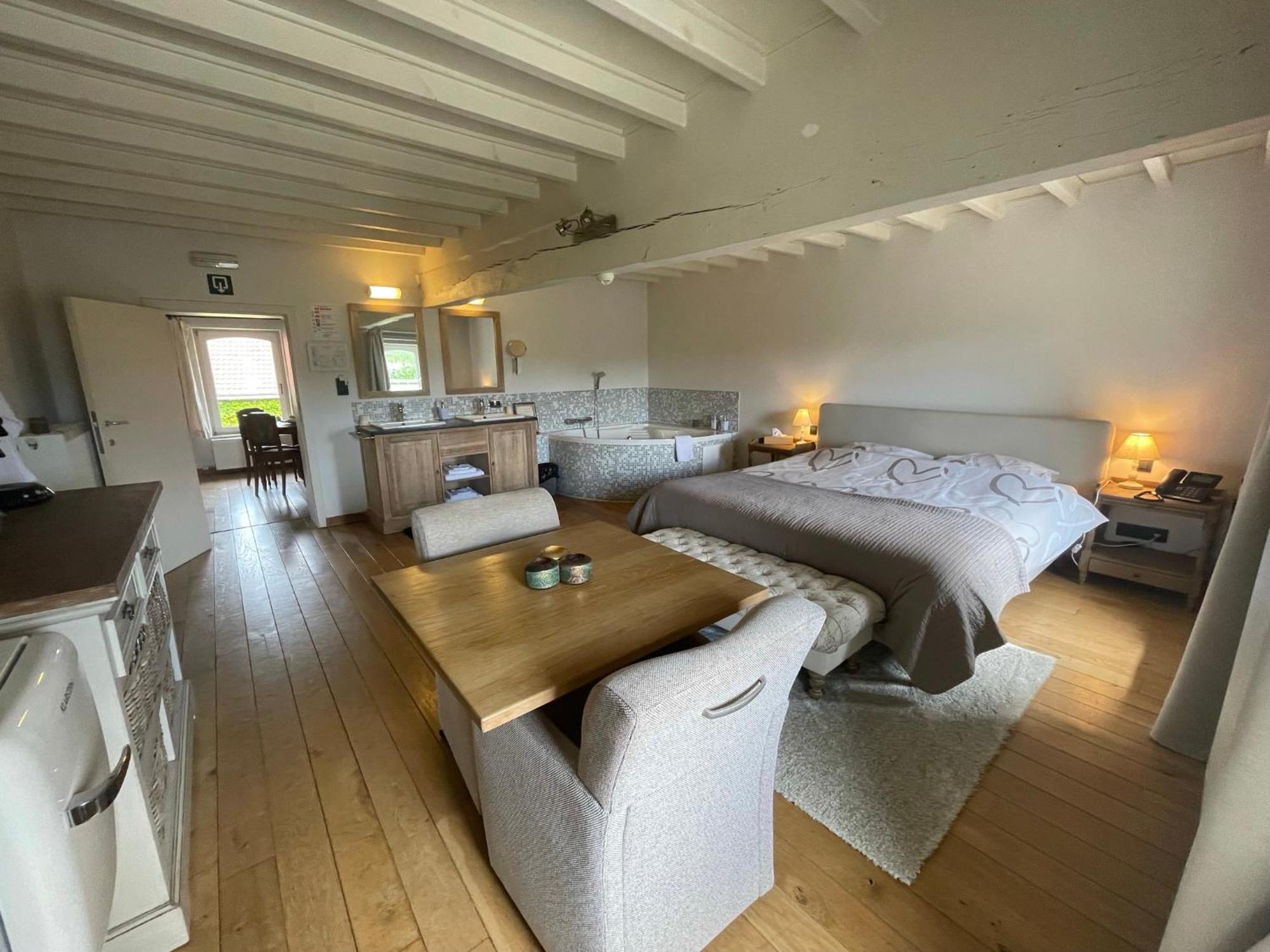 De Verborgen Parel B&B Borgloon Ngoại thất bức ảnh